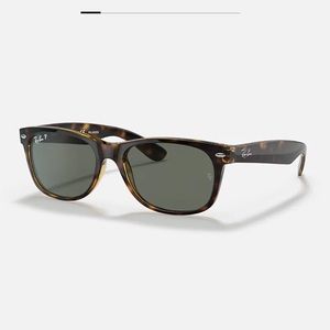Ray-Ban New Wayfarer Classic Polarized Sunglasses